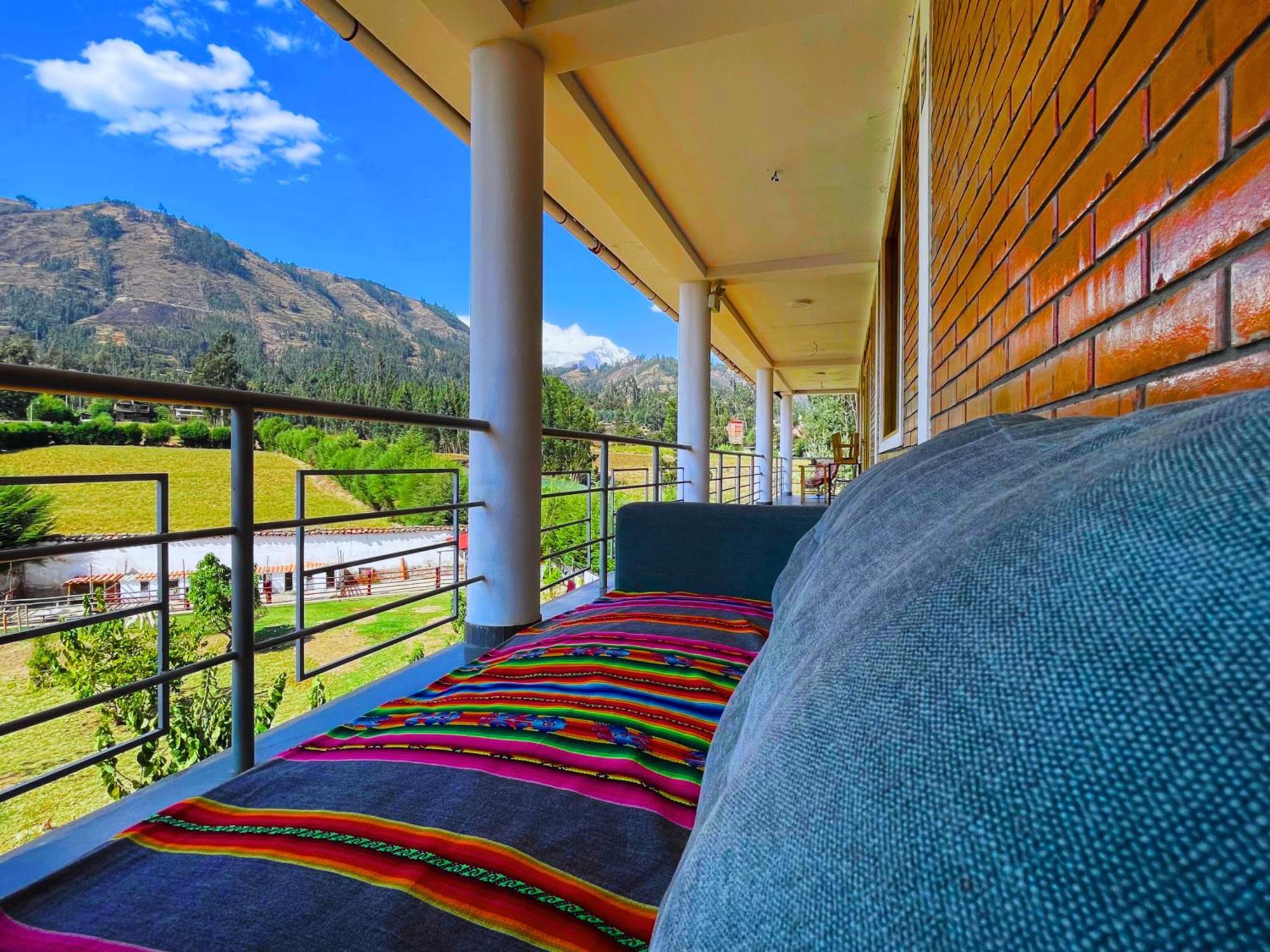 Runaway Eco Hotel Carhuaz Buitenkant foto